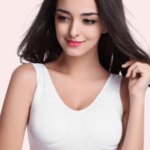 Fashionable Cutout Sports Bra for Young Athletes